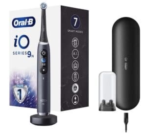 Oral-B iO 9N Brosse À Dents Électrique Noire connectée Bluetooth, 2 Brossettes, 1 Étui De Voyage Chargeur