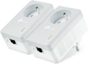 TP-Link CPL AV500 (Débit 500 Mbps), 1 Port Fast Ethernet, Prise Intégrée Version Française, Pack de 2 CPL (TL-PA4015P KIT) Blanc